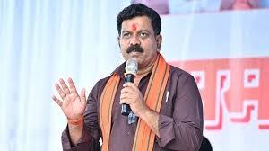 छत्तीसगढ़ के गृह मंत्री ने कहा: नक्सलियों को आत्मसमर्पण पर मिलेगा "रेड कार्पेट वेलकम"