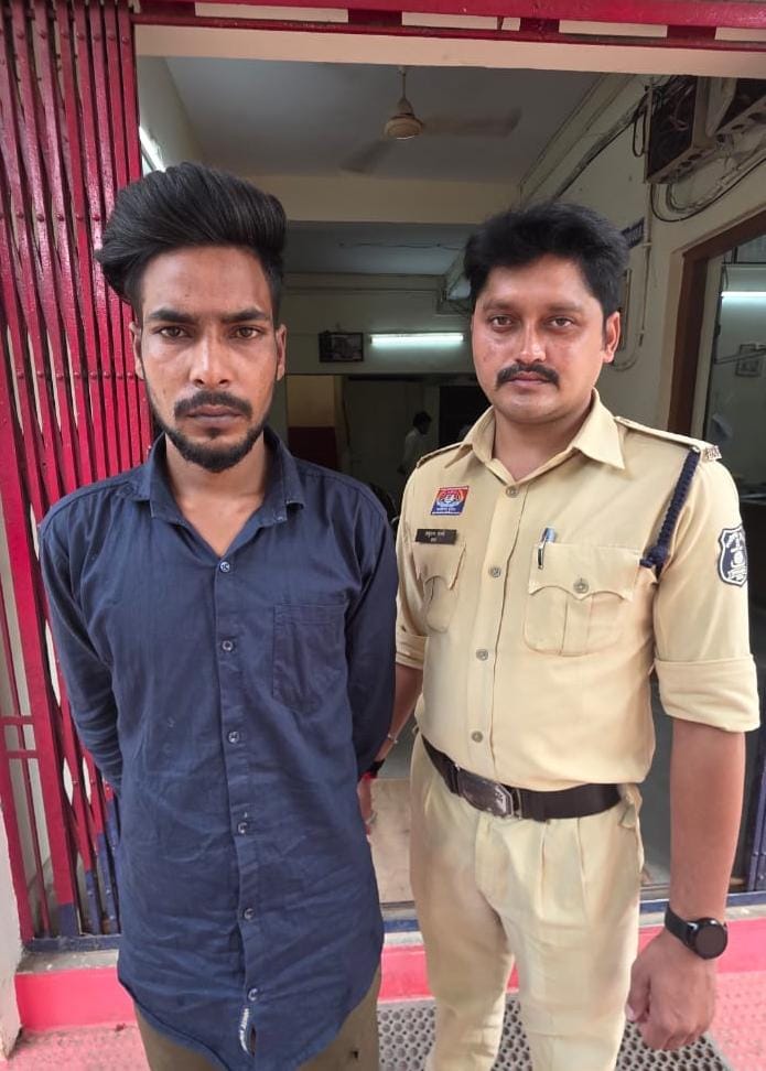 धमतरी पुलिस ने चाकू लहराकर लोगों में दहशत फैलाने वाले आरोपी को किया गिरफ्तार