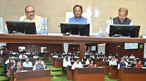 मुख्यमंत्री ने 9 घंटे की मैराथन समीक्षा बैठक की, अधिकारियों को दिया सख्त निर्देश