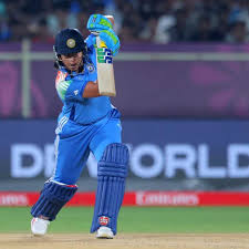 रिचा घोष ने महिला ODI क्रिकेट में इतिहास रचा — नंबर 8 पर 94 रन.