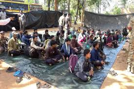 छत्तीसगढ वरिष्ठ माओवादी नेता “भूपथी” के आत्मसमर्पण के बाद बस्तर में 78 नक्सलियों ने किया आत्मसमर्पण