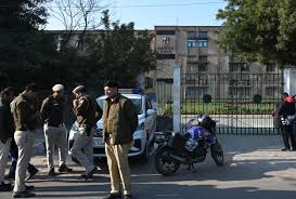 दिल्ली में चार स्कूलों को बम की धमकी, पुलिस ने सुरक्षा बढ़ाई