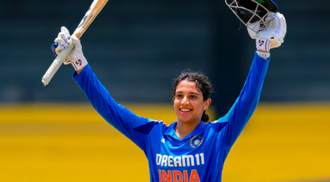 स्मृति मंधाना ने रचा इतिहास, T20I में 4000 रन पूरे करने वाली पहली भारतीय खिलाड़ी बनीं