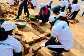 आत्मसमर्पित नक्सली सीख रहे हैं नए कौशल, सरकार की पहल से बदल रही जिंदगी