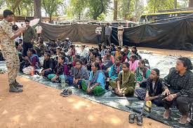 छत्तीसगढ़ सरकार का कड़ा रुख — नक्सल रिहैब नीति पर कटौती पर विचार