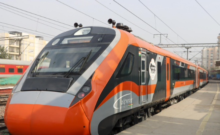 प्रधानमंत्री मोदी 17 जनवरी को नया वंदे भारत स्लीपर ट्रेन सेवा हरी झंडी दिखाएंगे