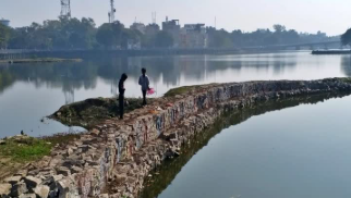 हाईकोर्ट का बड़ा आदेश – नदी संरक्षण के लिए विशेषज्ञ जोड़ने के निर्देश