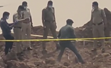 मुजगहन में जमीन में दबी लाश मिली